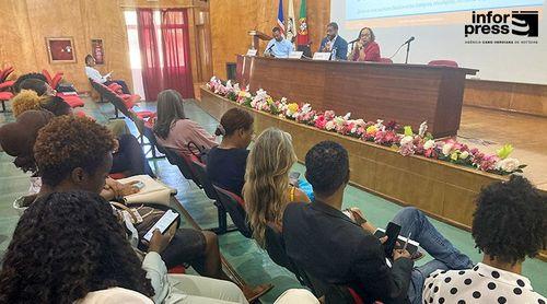 Unipiaget quer atrair estudantes para curso de Ciências Farmacêuticas e suprir défice no mercado