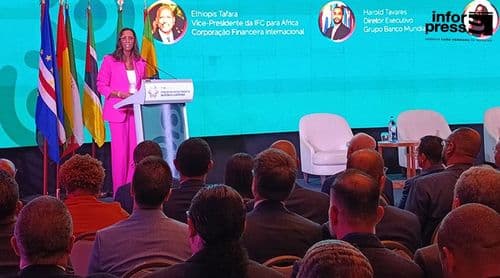 II Fórum de Investimento: Presidente República interina apela à transformação económica da África Lusófona
