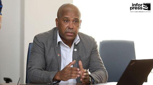 Siprofis congratula-se com actualização salarial dos professores e reivindica igualdade de direitos para todos os docentes