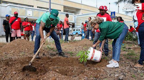 Autárquicas 2024/Praia: Abraão Vicente promete transformar Praia numa cidade mais sustentável e com qualidade de vida