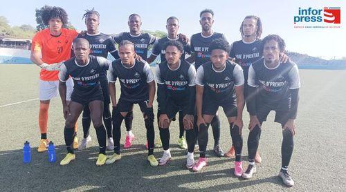 Futebol/Fogo: Académica goleia Juventude (6-0) e continua líder isolado do campeonato regional do primeiro escalão