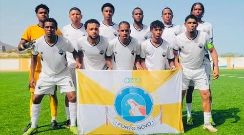 Futebol/Campeonato CV: Académica do Porto Novo trabalha "com foco na final" - treinador 