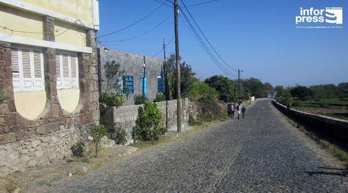 Autárquicas 2024/Porto Novo: Candidatos realizam últimos contactos antes dos comícios de fecho da campanha eleitoral       