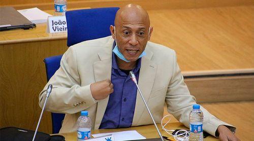 Austelino Correia diz que tem “elementos suficientes” para avançar com a CPI sobre o caso Amadeu Oliveira