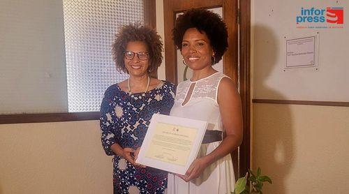 Lura apadrinhada CIEI-MGDS em reconhecimento dos trabalhos sociais e intercultural