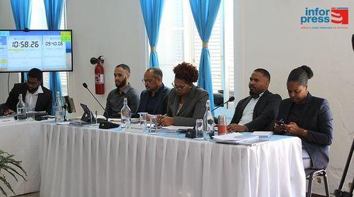 Boa Vista: Assembleia Municipal aprova profissionalização de vereadores com votos favoráveis do PAICV e contra do MpD