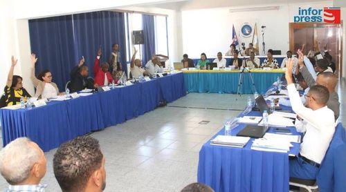 Porto Novo: Executivo camarário vai recorrer a empréstimo bancário para realizar investimentos