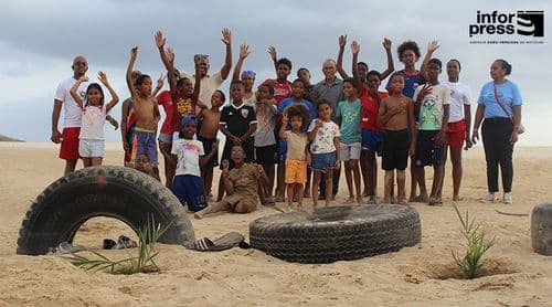 Boa Vista: Associação Varandinha promove reflorestação costeira para proteger ninhos de tartarugas em Morro de Areia