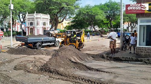 São Vicente: Câmara assume funeral das vítimas das cheias e atribui subsídio de 20 mil escudos às famílias (c/áudio)