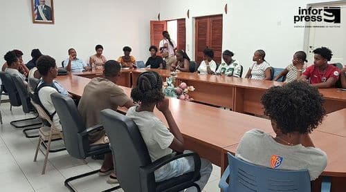 Tarrafal: Aula Magna reforça conhecimento dos jovens sobre papel da Assembleia Municipal