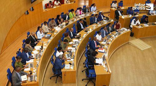 Parlement: Le député défend une reconstruction résiliente et une meilleure planification urbaine après la tragédie de São Vicente