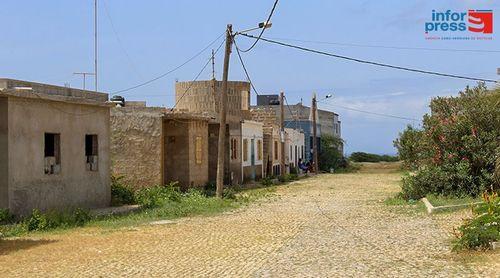 Maio/Saneamento: Moradores de Barreiro reclamam da ausência de varredeiras e pedem reforço na recolha de lixo