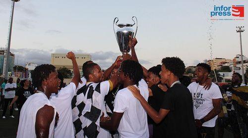 Futebol/ Santiago Sul: Boavista goleia Bairro (6-2) no jogo da consagração do título 