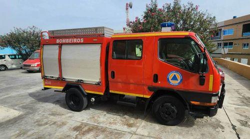 Mosteiros: Serviço Municipal de Protecção Civil recebe nova ambulância através de geminação com município de Anadia