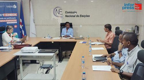 Comissão Nacional de Eleições analisa colocação permanente de Centro de Verificação de Factos nas redes sociais   