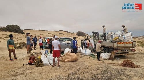 Boa Vista/Década do Oceano: Campanha de limpeza recolhe mais de uma tonelada de lixo nas reservas naturais 