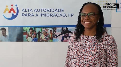 Side Image 3