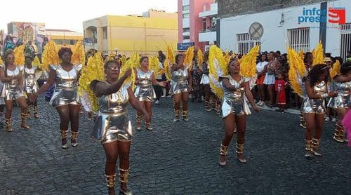 Porto Novo/Carnaval: Centro histórico registou enchente para receber único grupo oficial