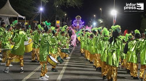 Carnaval de 2025 na Praia arranca com atrasos mas mantém grande alegria e expectativas de melhoria