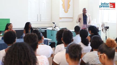 Vice-reitor da Uni-CV desafia estudantes a rejeitar “dados automatizados” e a desenvolver pensamento próprio