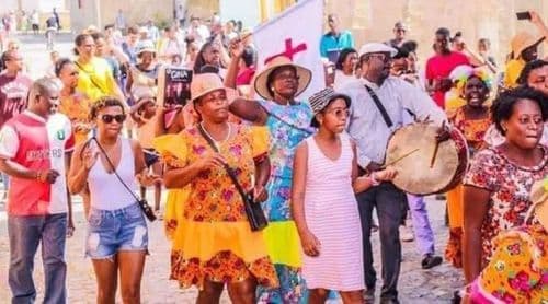 Maio : forte affluence attendue pour les célébrations de Santa Cruz