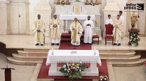 Fiéis consideram Natal como tempo de fé, união familiar e manifestam preocupação com fraca adesão dos jovens