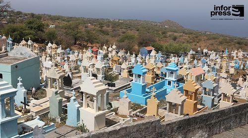 São Filipe: Câmara municipal reforça segurança e dignidade dos coveiros e anuncia novos investimentos no sector do Ambiente