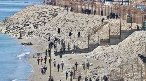 Migrações: Extrema-direita desembarca em Ceuta mas população tem boicotado iniciativas