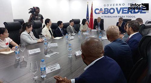 Health: China wants to deepen partnership in traditional medicine and support new central hospital