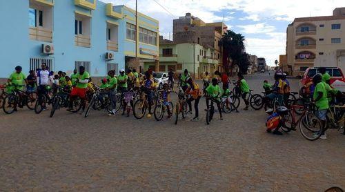 Boa Vista: Dia dos Heróis Nacionais celebrado com pedalada envolvendo ciclistas de todas as idades 