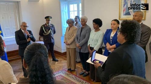 Presidência na Diáspora: PR condecora activista Maria Rosa Moniz com Medalha de Mérito de Primeira Classe