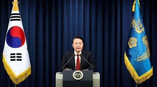 Presidente deposto da Coreia do Sul é detido