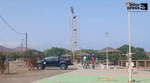 Porto Novo: Praia de Curraletes recebe intervenções para melhorar acolhimento e segurança durante festival