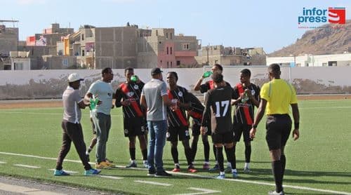 Boa Vista: Treinador do Africa Show reparte pressão do encontro com Palmeira e prevê um "grande jogo"