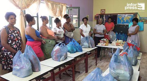 São Vicente: Fundação Infância Feliz entrega donativo  a famílias de crianças do jardim de Ribeira de Calhau