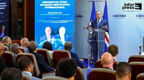 Durão Barroso pede mais união e institucionalização africana para reforçar interesses e cooperação com Europa