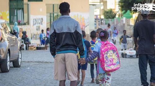 Boa Vista: Professoras em Rabil suspendem aulas devido a salários em atraso