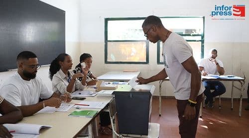 Cabo-verdianos chamados hoje às urnas para eleger novo parlamento