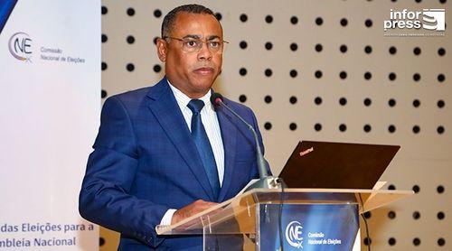 Emanuel Barbosa reeleito coordenador do MpD em Portugal