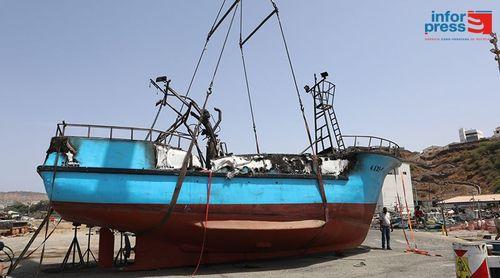 Pesca: Proprietário de embarcação incendida apela à justiça e Governo promete apoio à retoma