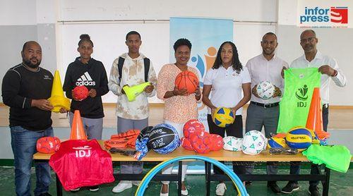 Brava: IDJ reforça desporto escolar com entrega de materiais à Escola Secundária Eugénio Tavares