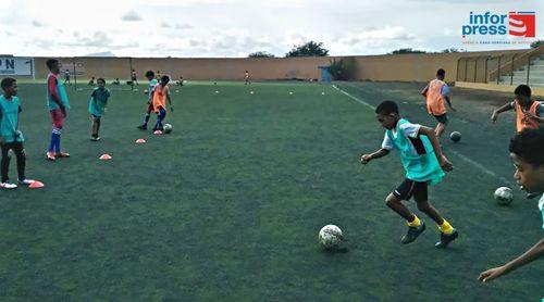 Porto Novo/Futebol: Escola São João Baptista retoma actividades com dezenas de crianças – responsável