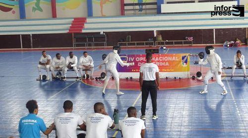 Sal/Esgrima: Hadija Bento e Anacleto Rosário vencem IV Open nacional
