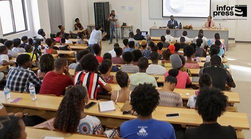 Dia Mundial do Estudante: Universitários apontam saúde mental como maior desafio no mundo académico