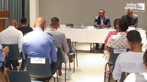 ANMCV alerta que sub-representação feminina nos órgãos de decisão ameaça desenvolvimento dos municípios