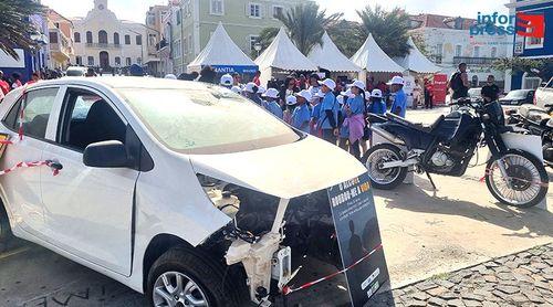 São Vicente: Feira de segurança rodoviária alerta com frases impactantes e diversas actividades