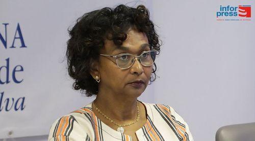 Independência/50 Anos: Antiga ministra da Educação evoca “grandes conquistas” do sector 