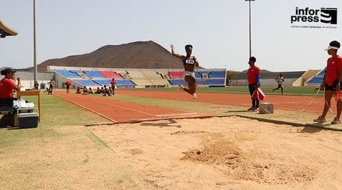 Atletismo/Santiago Sul: Djuma Tamba e Lucineia Santos vencem 100 metros na terceira jornada do regional