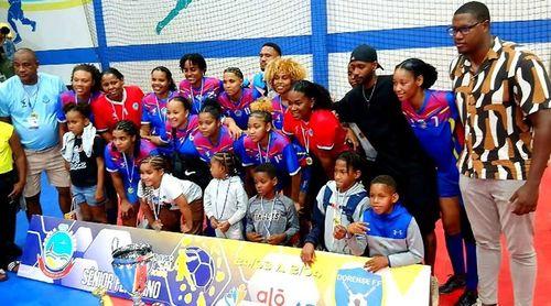 Futsal Feminino: Sal vence São Vicente (4-3) e ergue a taça do Inter-ilhas