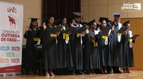 Uni-CV outorga grau a 18 novos médicos e anuncia criação de Escola de Ciências Médicas e de Saúde